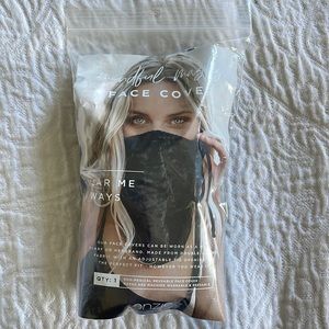 Velvet face cover
